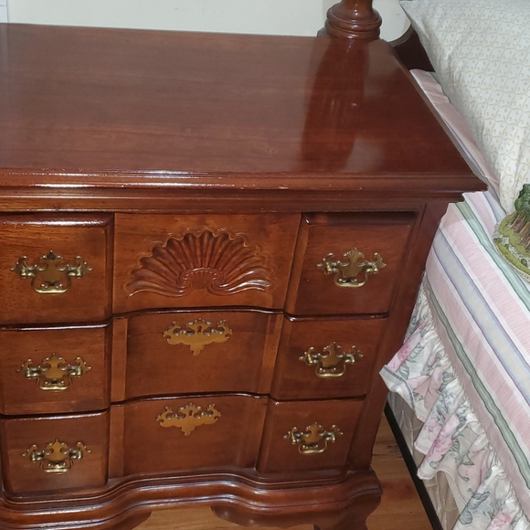 Room - Picture 2 of 3